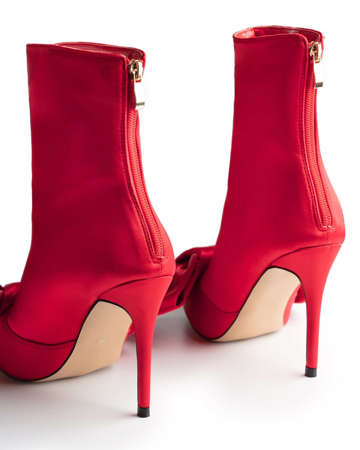 ICCONIC BOOT RED SATIN